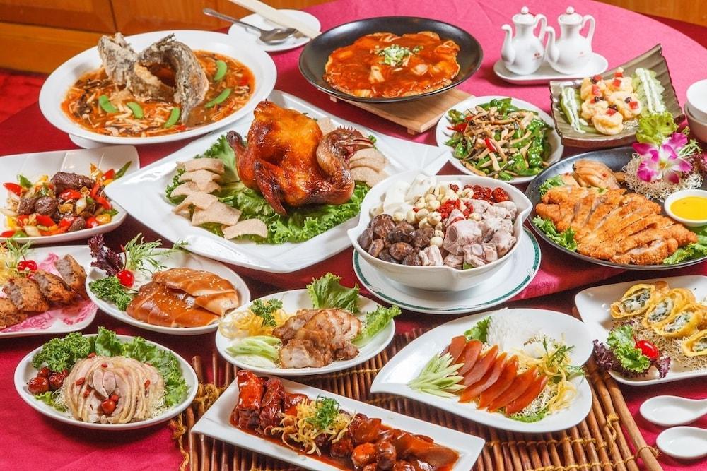 Wei-Yat Grand Hotel Тайнань Экстерьер фото