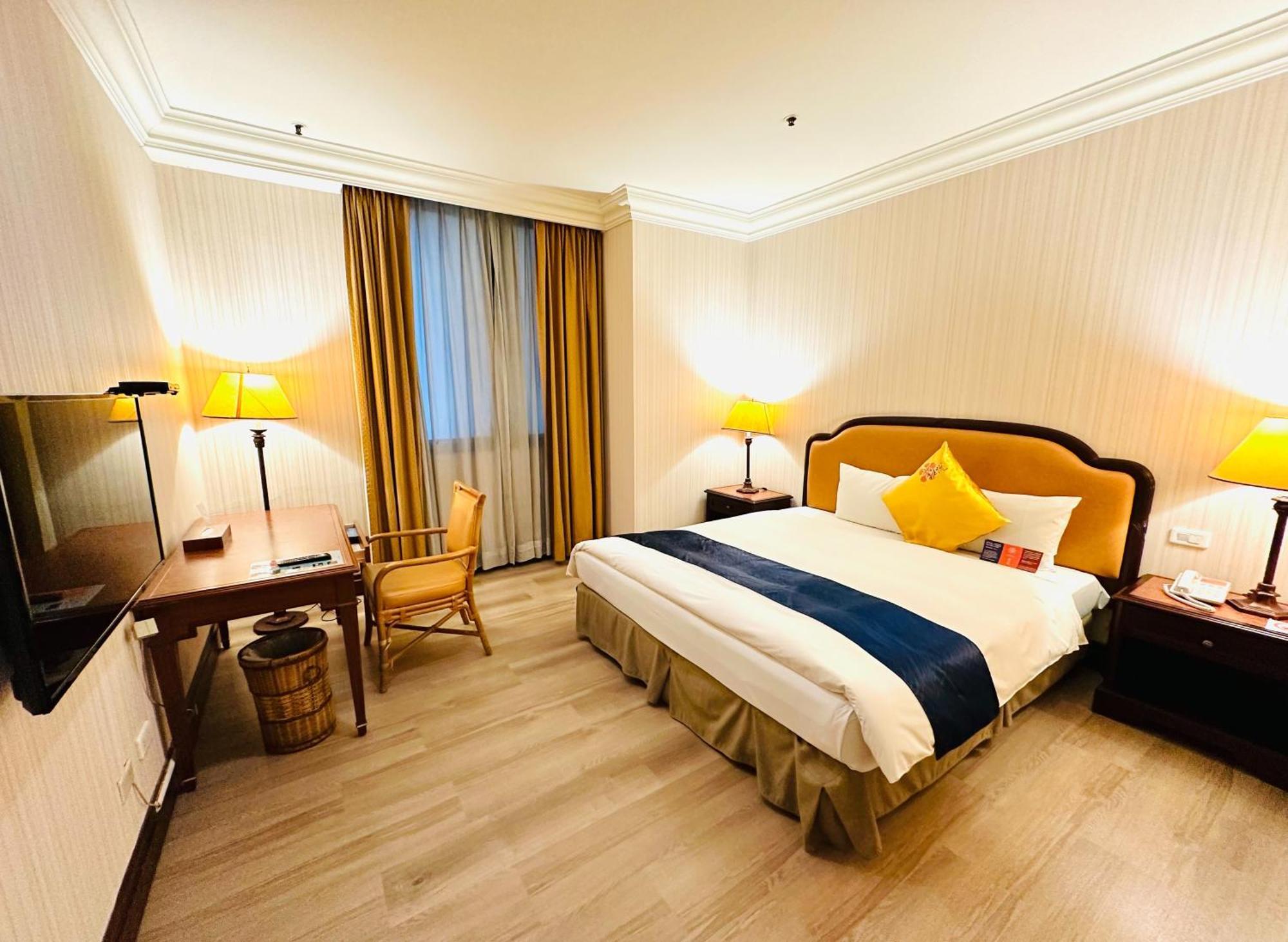 Wei-Yat Grand Hotel Тайнань Экстерьер фото