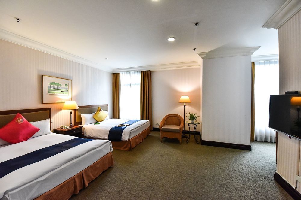 Wei-Yat Grand Hotel Тайнань Экстерьер фото